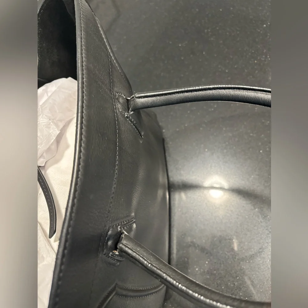 Celine Phantom Black on Black tote. GUC & clean inside. Phoebe era - Picture 6 of 16
